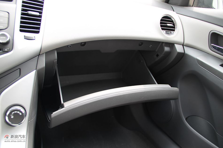 2010³1.6SLذԶ
