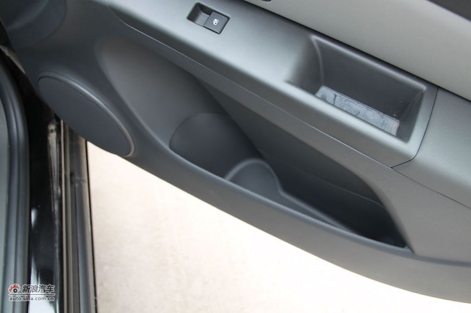 2010³1.6SLذԶ