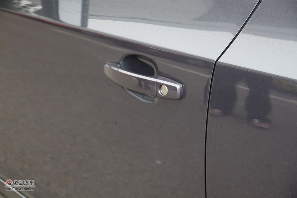2009³1.8SEԶ