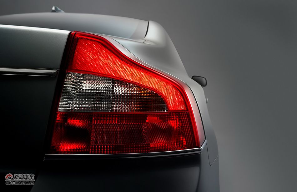 2011S80L