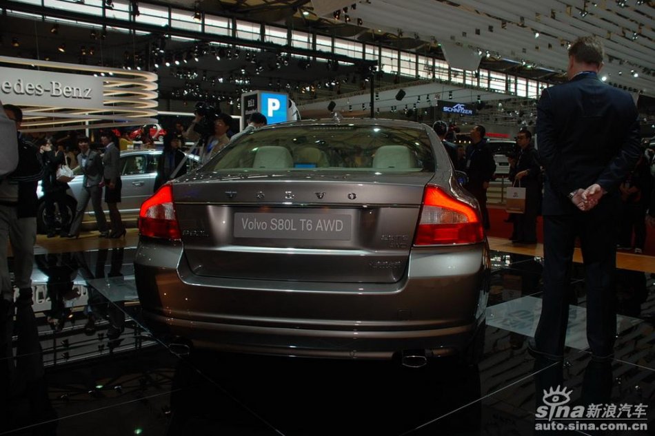 ֶS80L T6 AWD