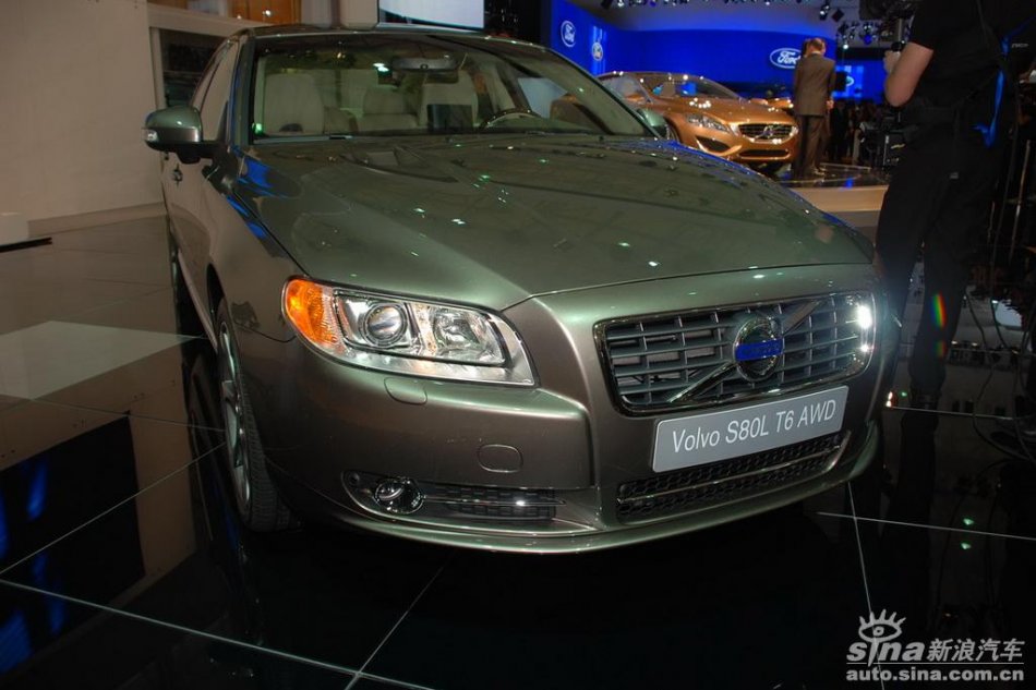 ֶS80L T6 AWD