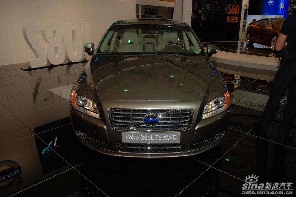 ֶS80L T6 AWD
