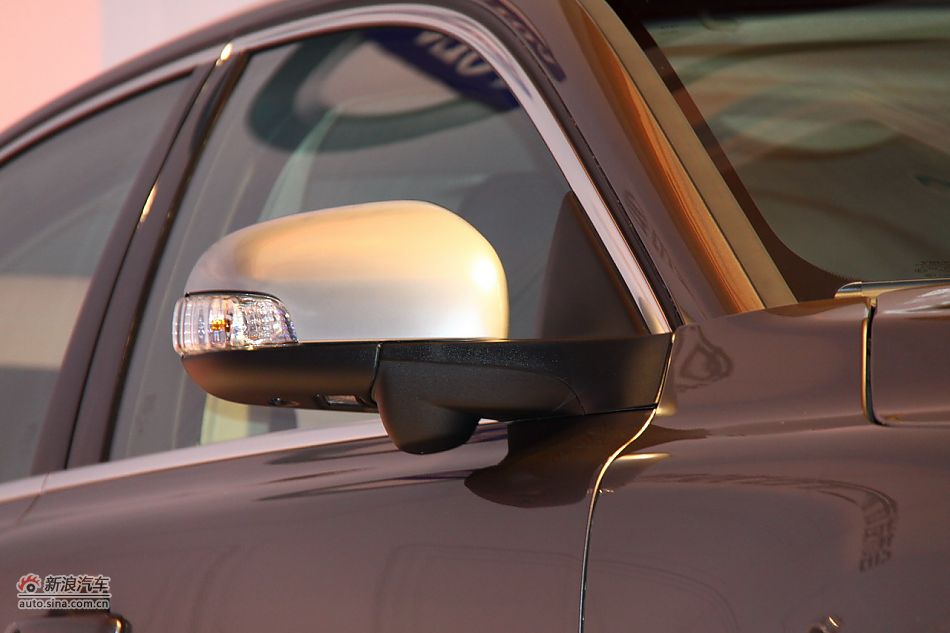 2011ֶS80L T4