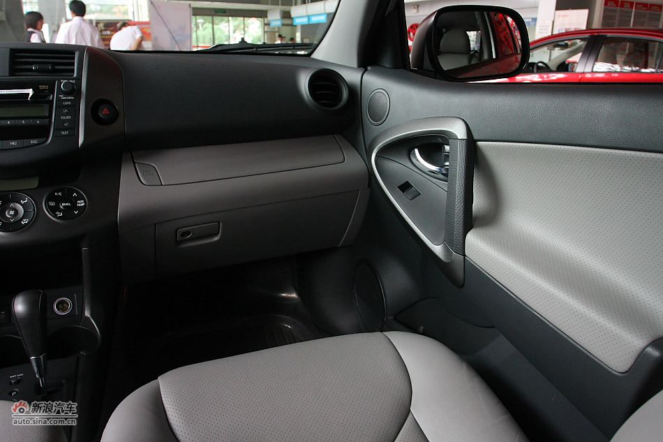 RAV4 2.4Զ