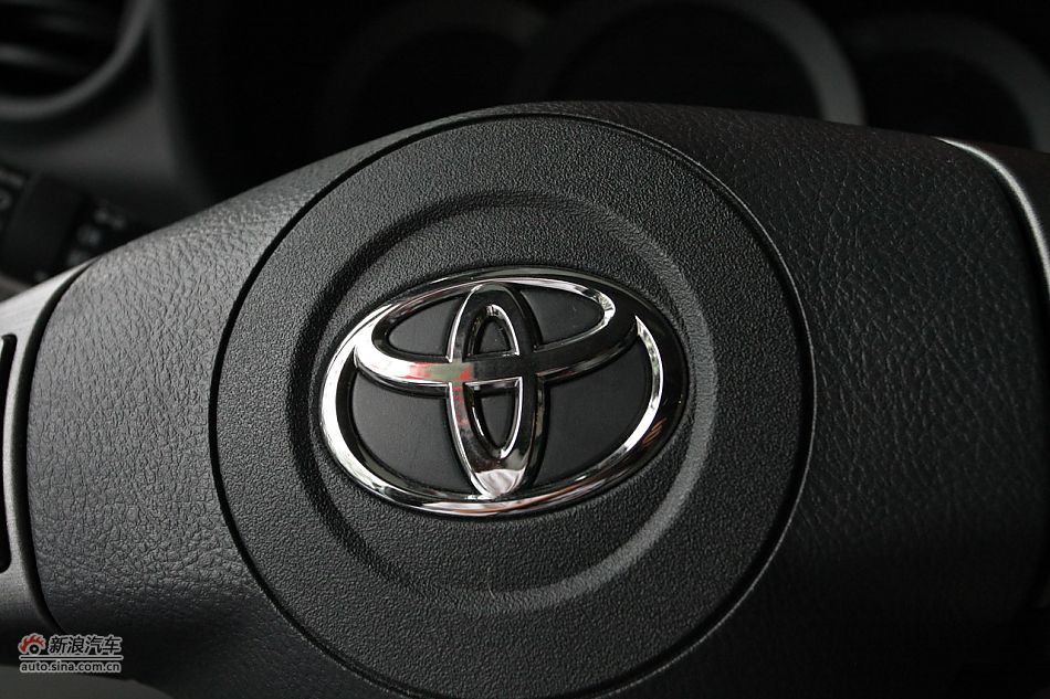 RAV4 2.4Զ