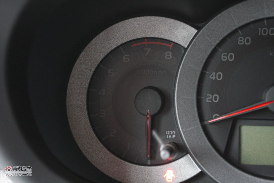 RAV4 2.4Զ