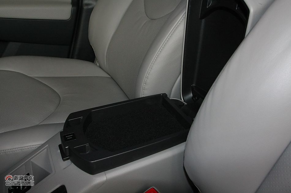 RAV4 2.4Զ
