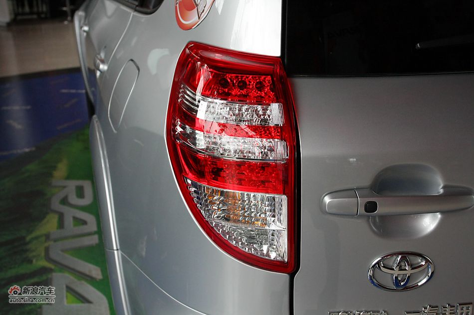 RAV4 2.4Զ