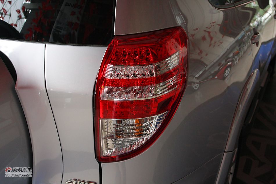 RAV4 2.4Զ
