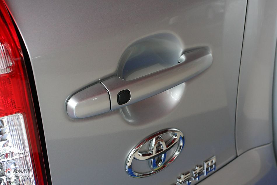 RAV4 2.4Զ