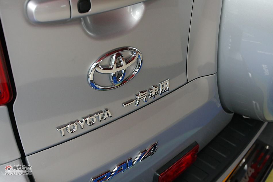 RAV4 2.4Զ