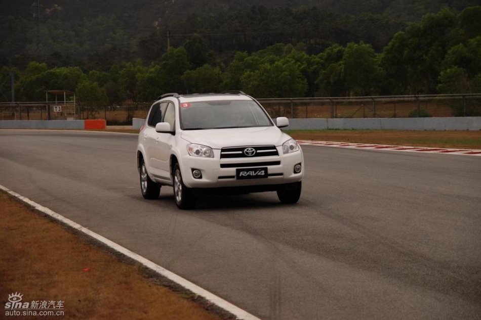 һRAV4ʵͼ