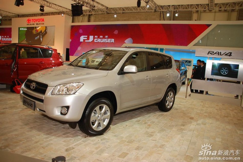 RAV4