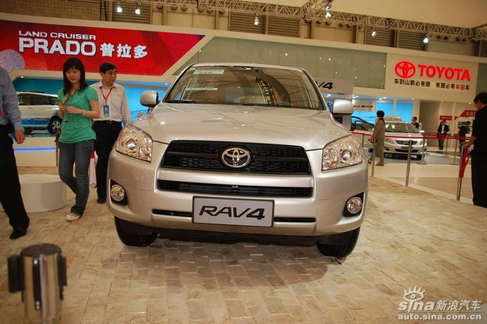 RAV4