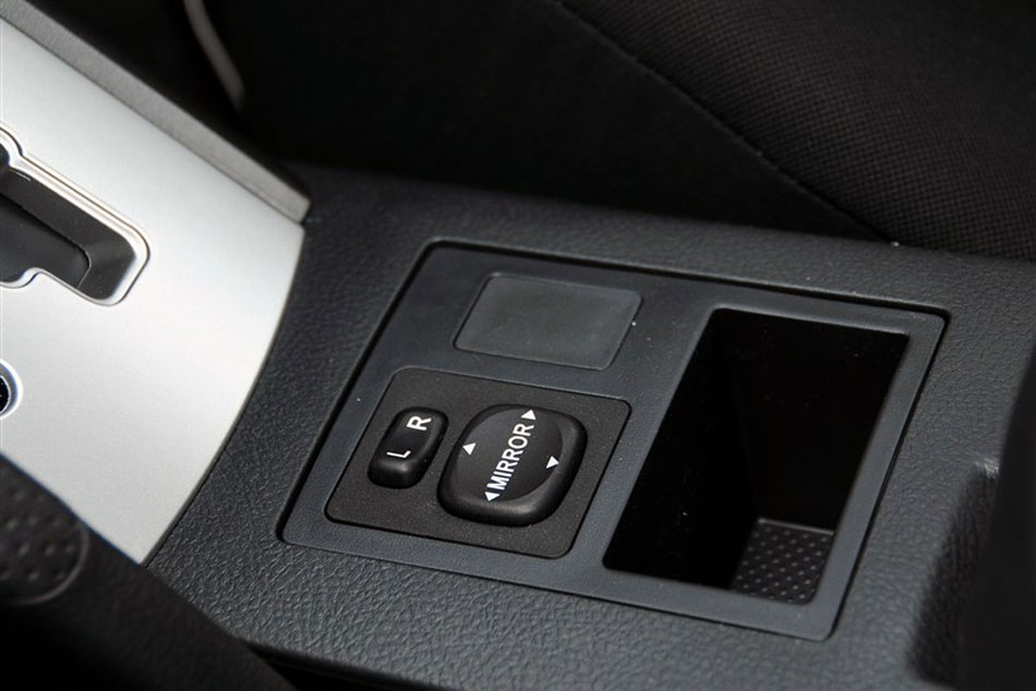 2013RAV4 2.0LԶӢװ