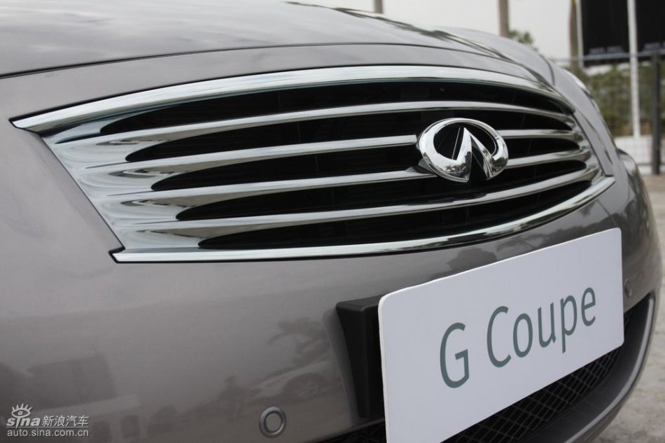 InfinitiӢG37 Coupeʵ