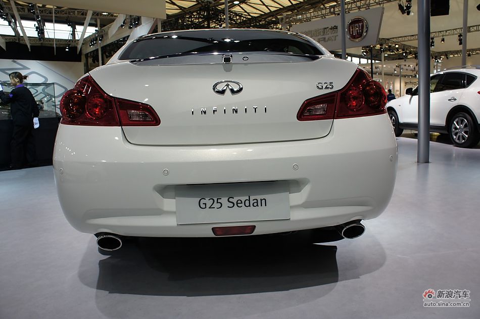 ӢG25 Sedan