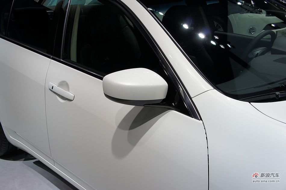 ӢG25 Sedan