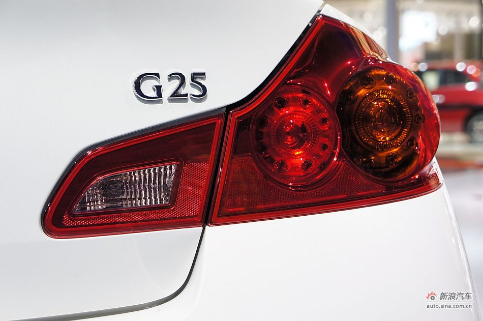 ӢG25 Sedan