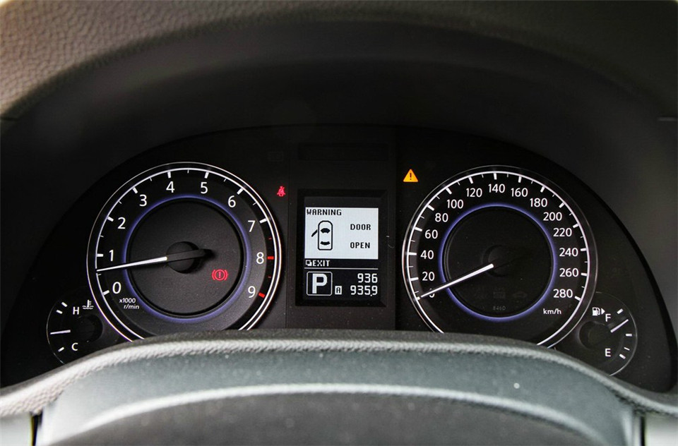 G25 Sedan ˶ 