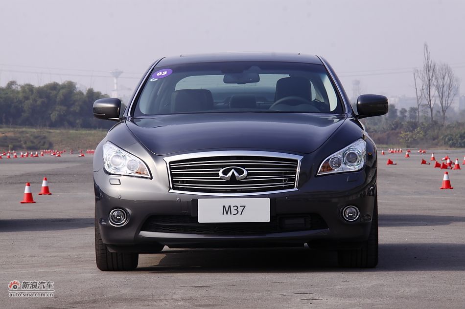 2011ӢM37