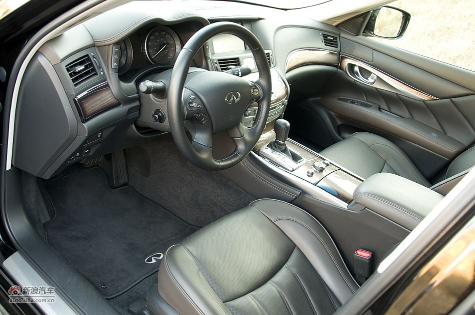 2011ӢM37