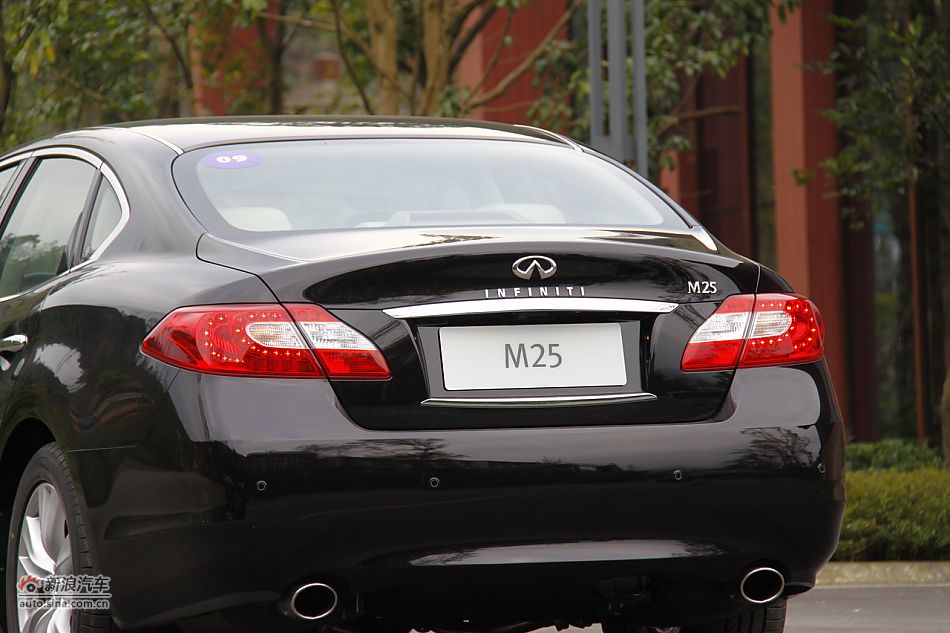 2011ӢM25