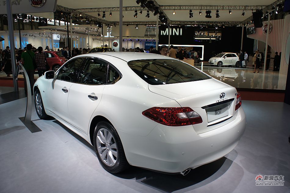 ӢM37