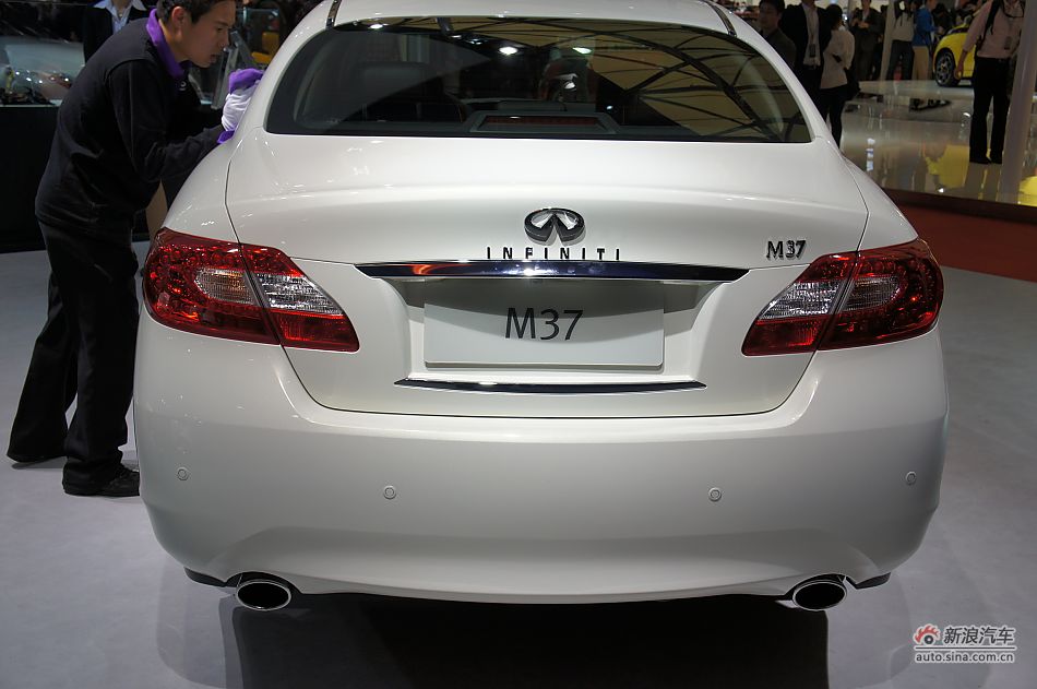 ӢM37