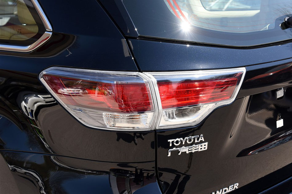 2015 2.0T Ӣ 7 ϸ
