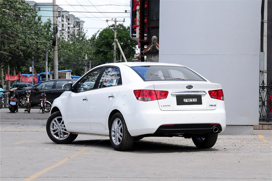  2012 1.6L AT Premium   