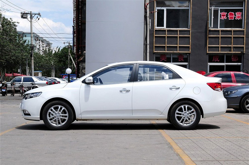  2012 1.6L AT Premium   