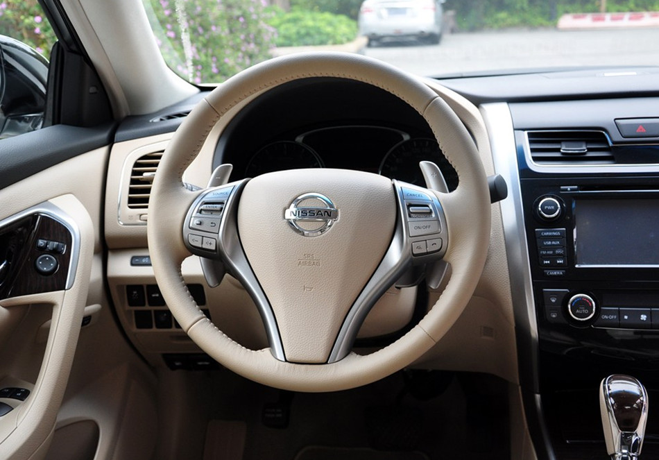 2013 2.5L XL-UpperNAVI Tech 