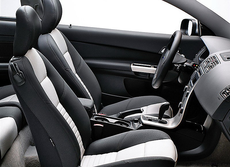 VOLVO C30