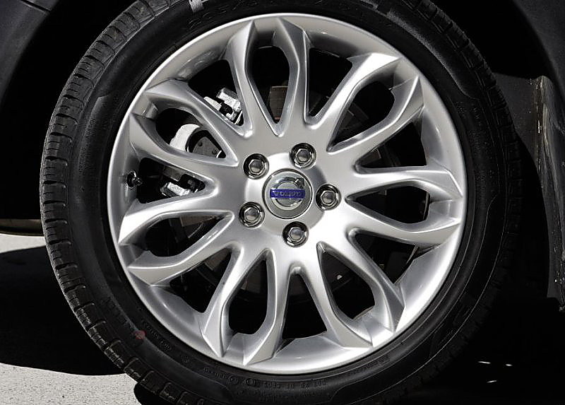 VOLVO C30