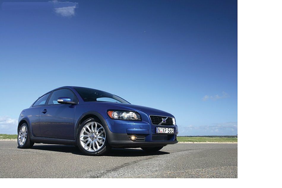 VOLVO C30