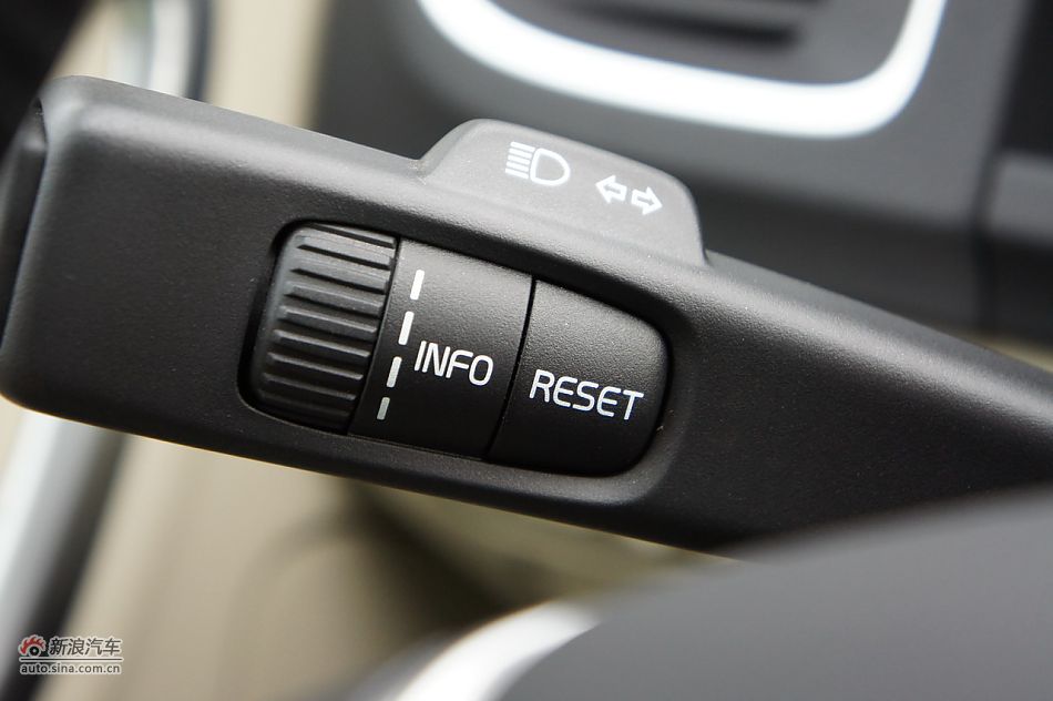 2012ֶS60