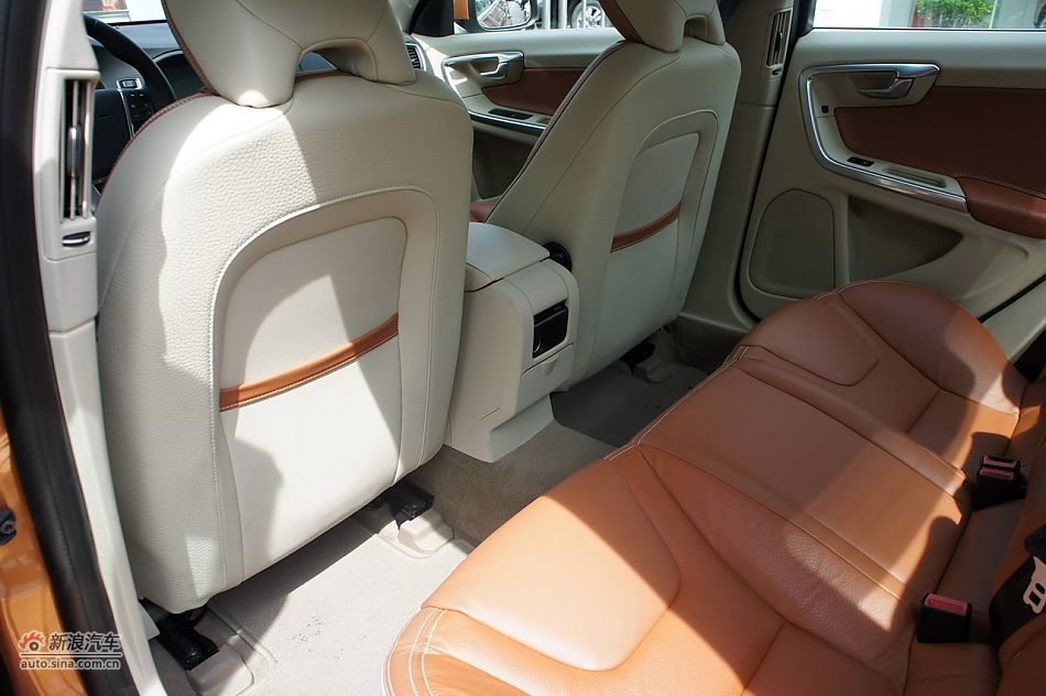 2012ֶS60