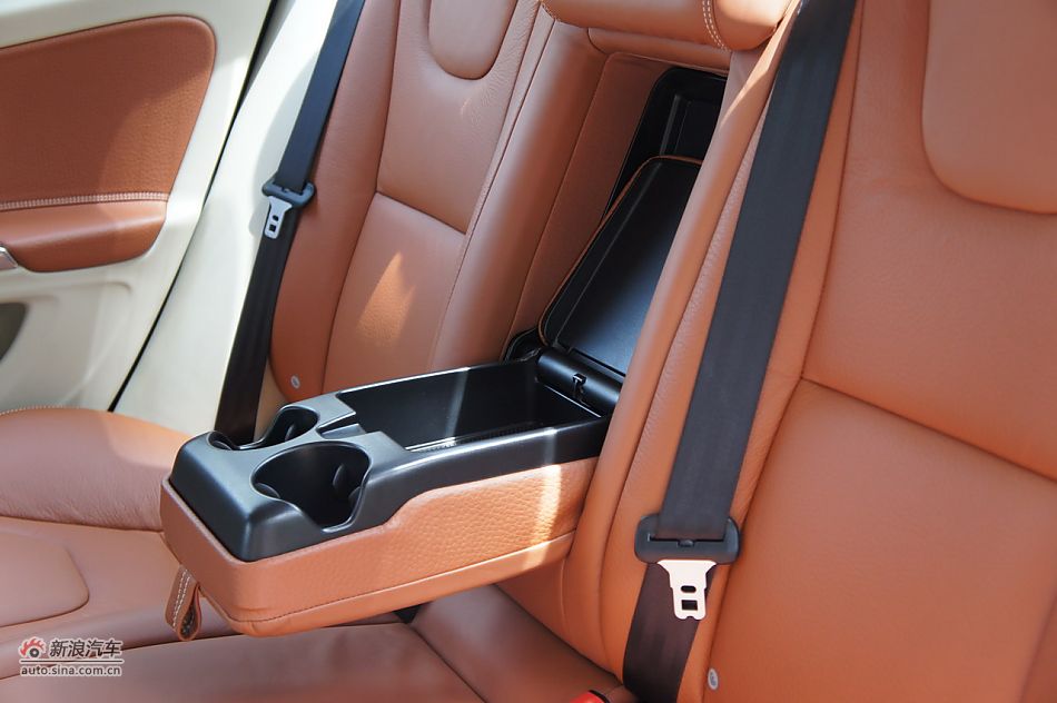 2012ֶS60