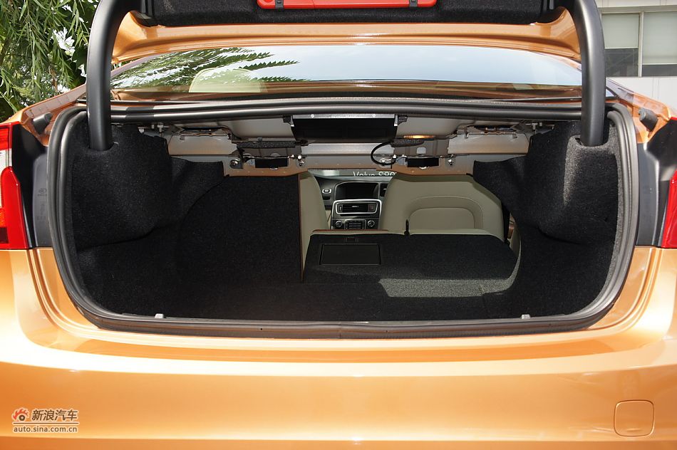 2012ֶS60