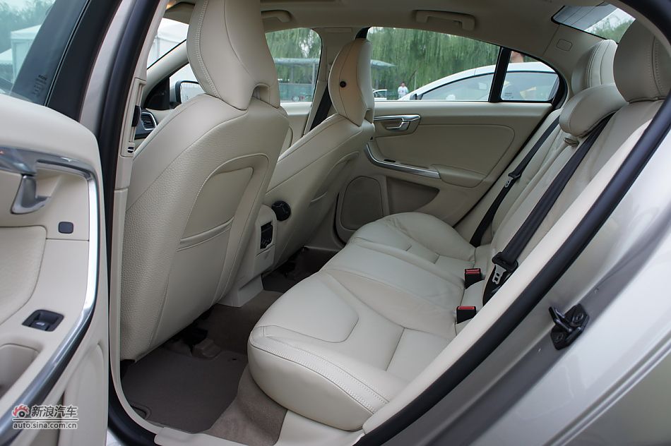 2012ֶS60