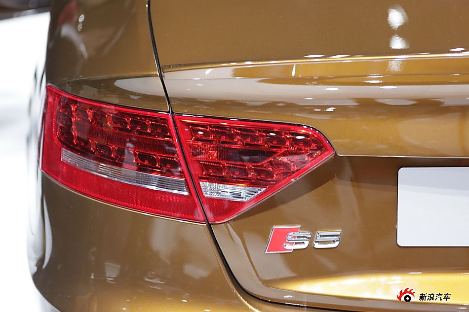 µS5