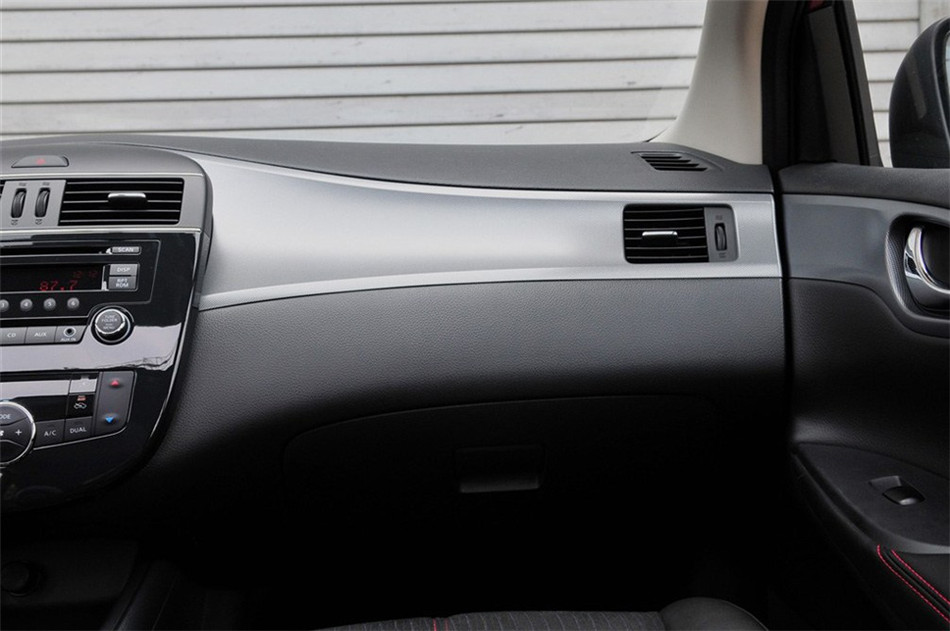 2011 1.6T M-CVT ¿ 