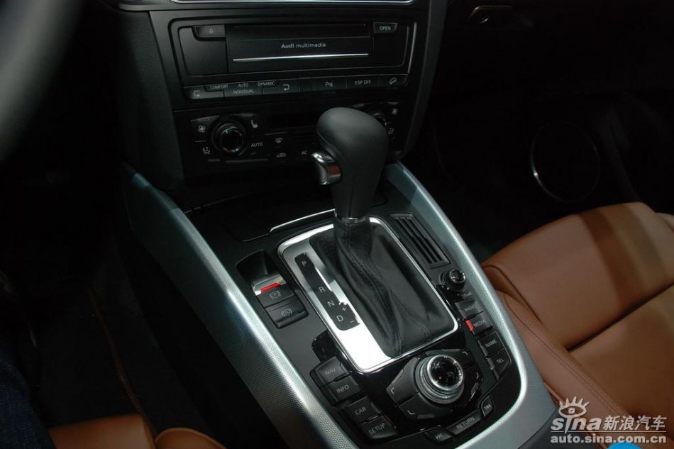 µQ5
