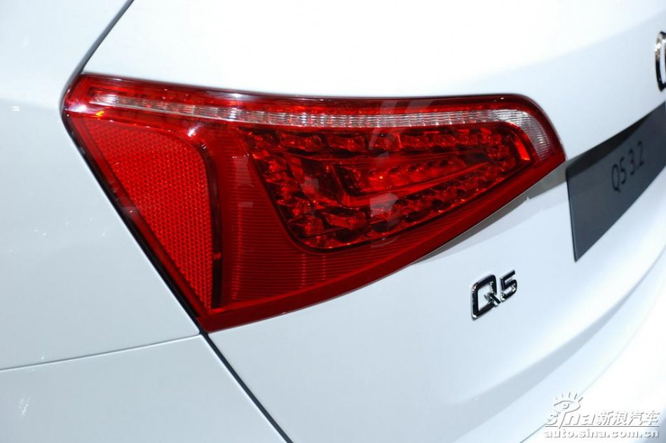 µQ5