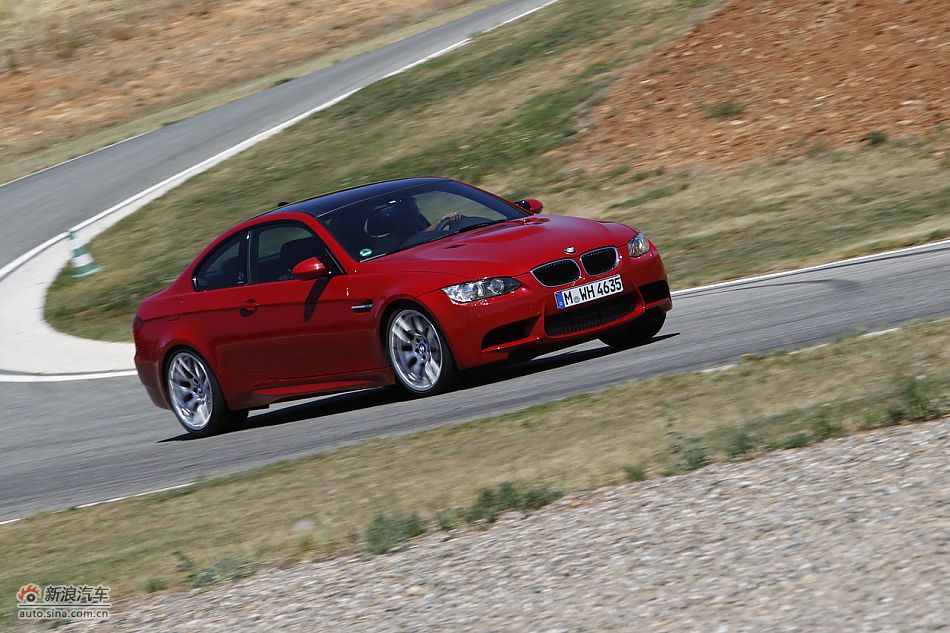 M3 Competition ̬