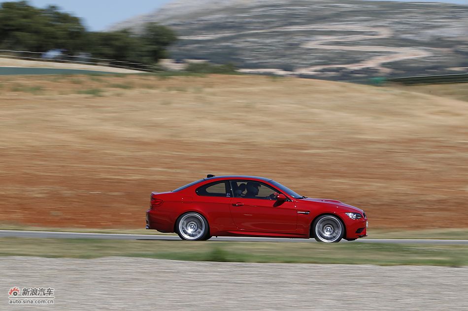 M3 Competition ̬