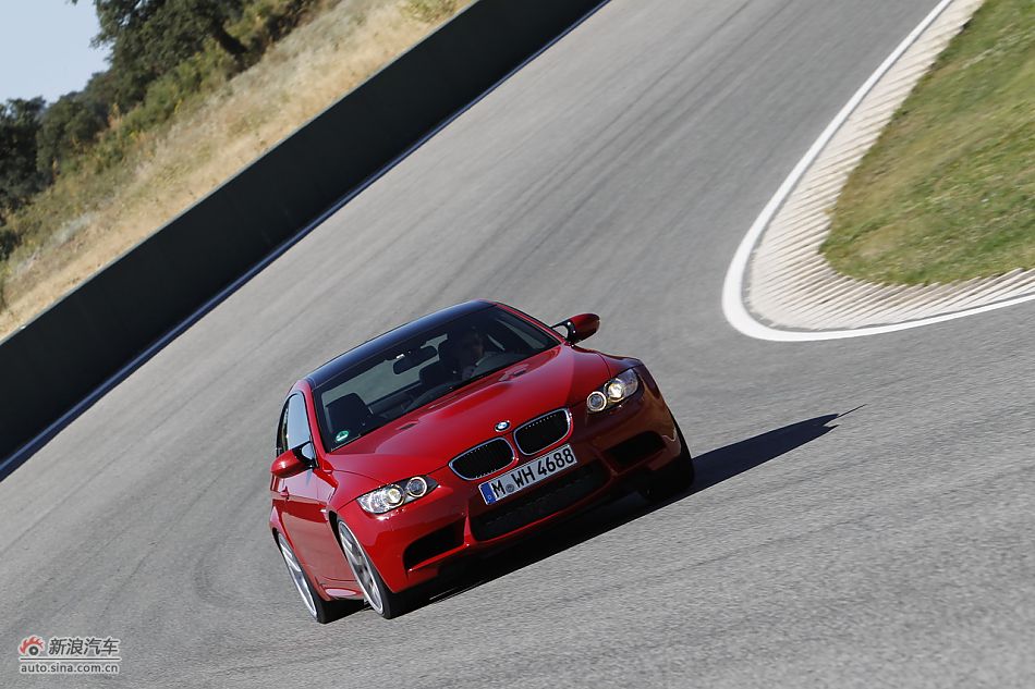 M3 Competition ̬