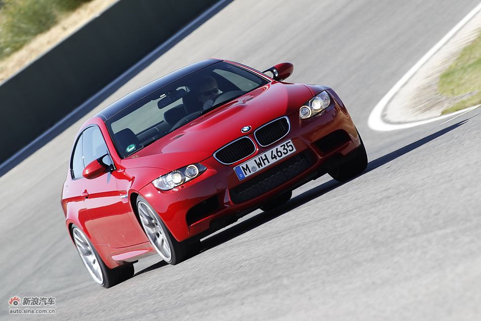 M3 Competition ̬